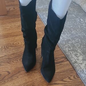 Sophisticated Black Heeled Boots for Women